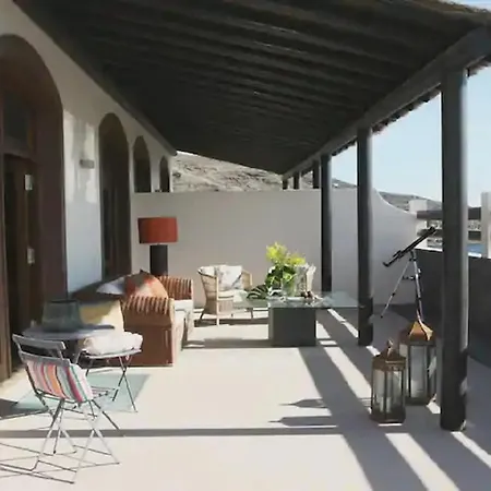 BEAUTIFUL VILLA GáLEA WITH PRIVATE POOL AND GARDEN Villa *