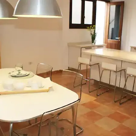 Beautiful Villa Galea With Private Pool And Garden فيلة *